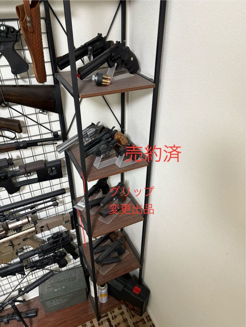 コルトパイソン 357マグナム 4インチ 木製グリップ リアルカート