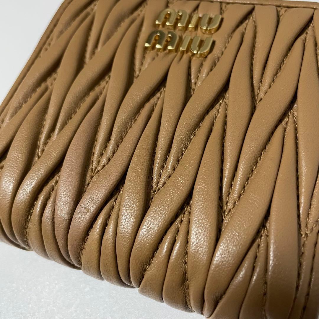 ✨未使用に近い✨　MIUMIU マテラッセル　折り財布　　茶　レザー　ICタグ