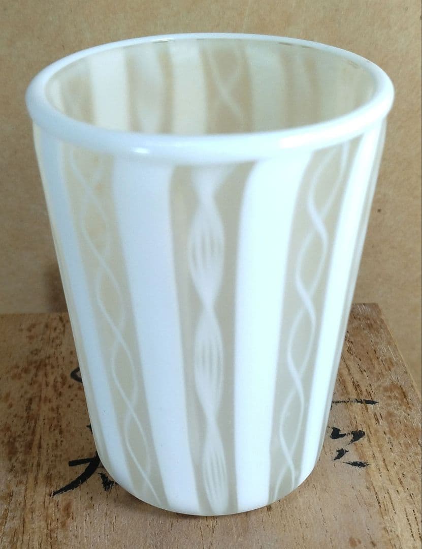 【本物保証】藤田喬平 手吹 ベェニスぐい呑 共箱 栞 白黄色系 金箔挟 ヴェニス