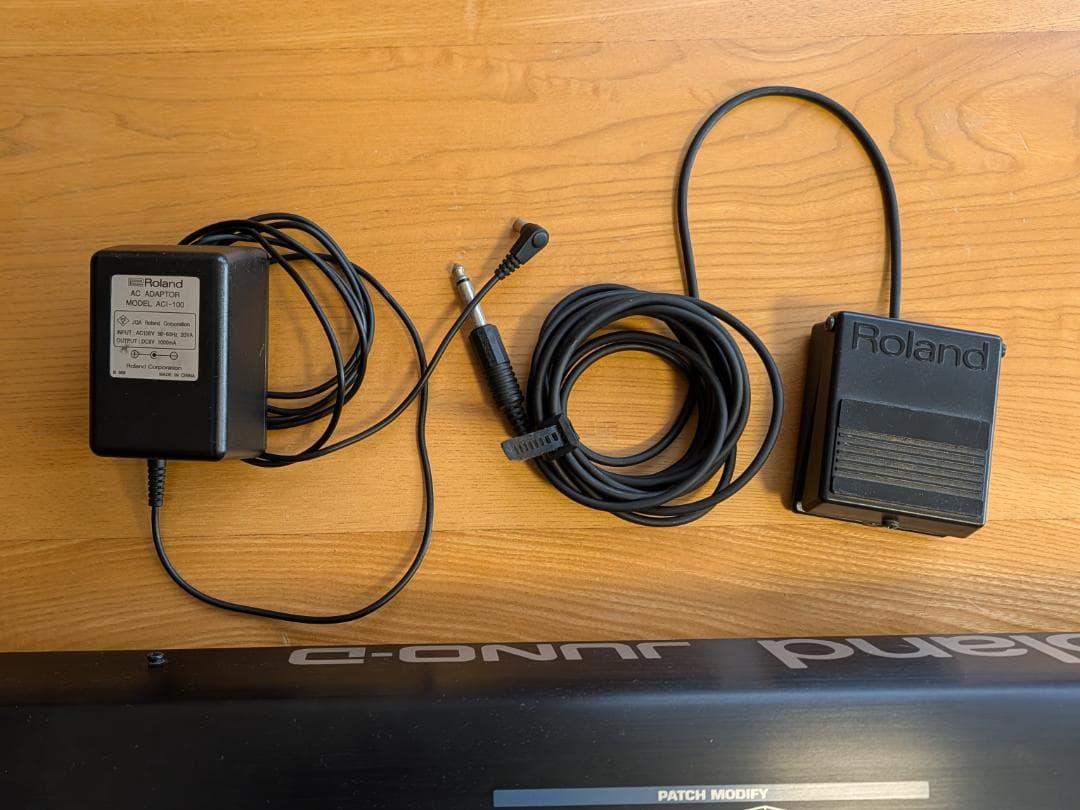 美品Roland ローランド JUNO-D デジタルシンセサイザー