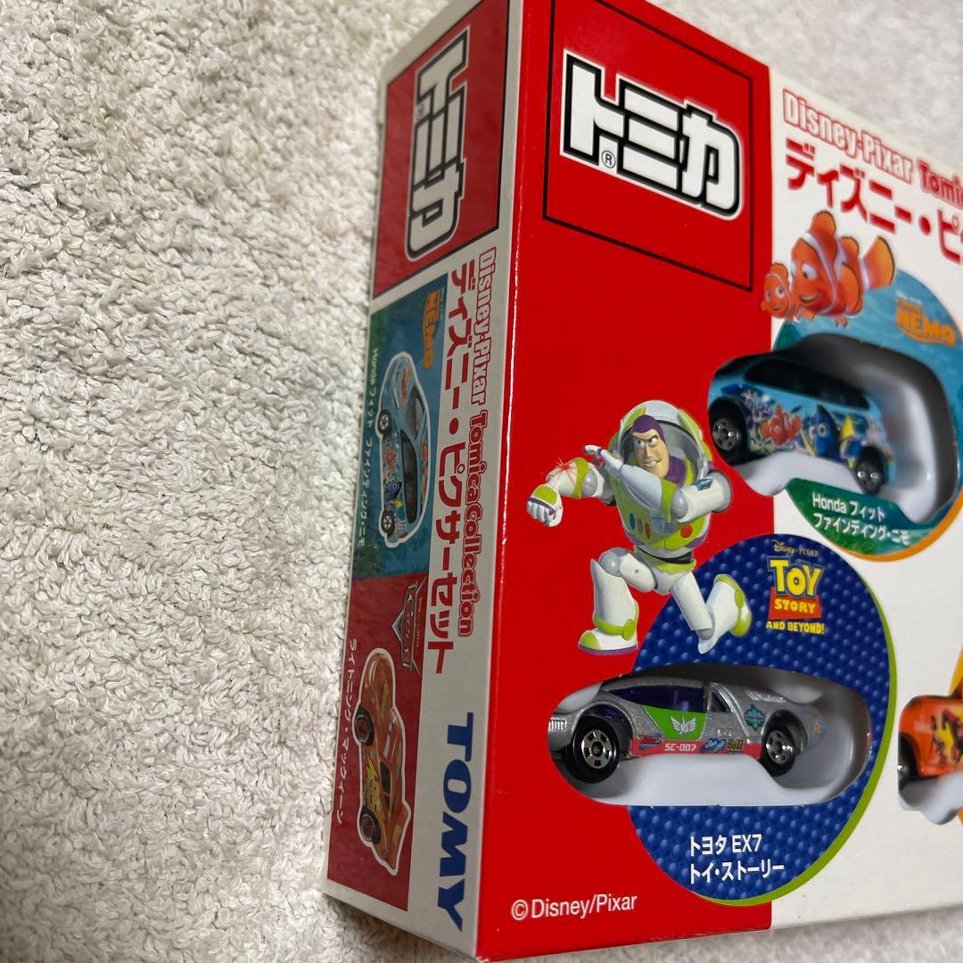 トミカ　ディズニーピクサーセット