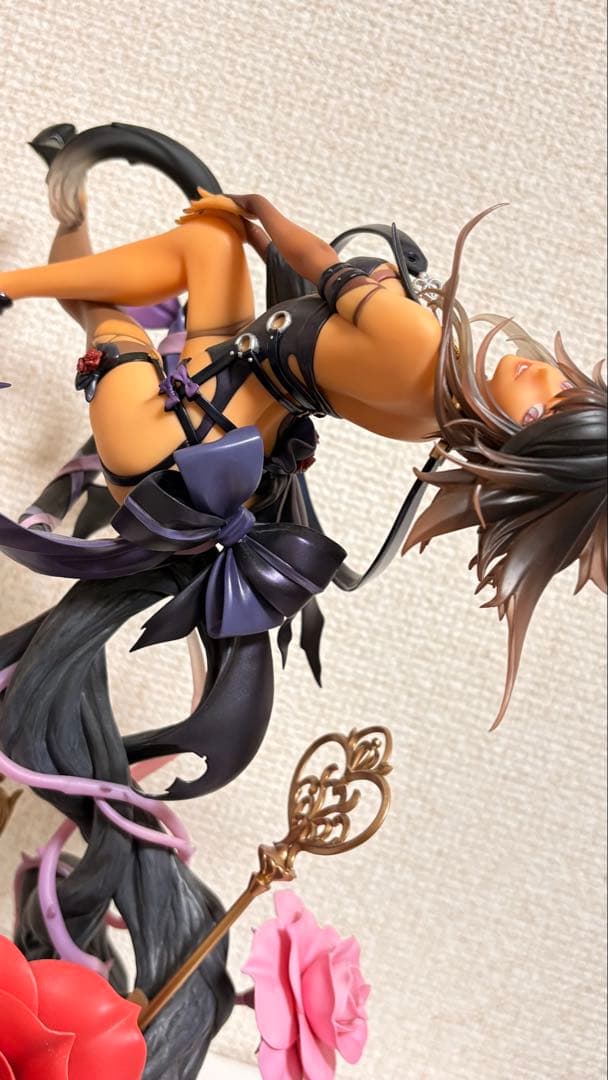 Myethos ミートス　ハートの女王　チェシャ猫　フィギュア　二体セット