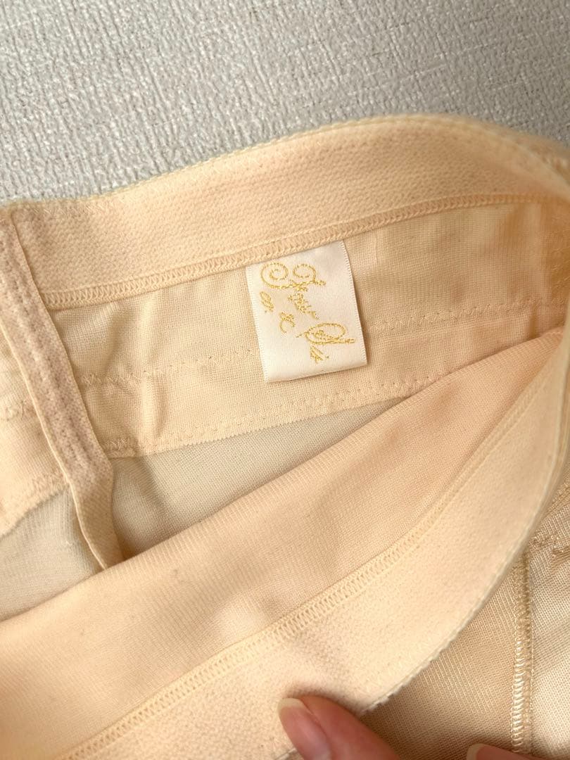 ブライダル FOUR SIS &Co.フォーシスアンドカンパニー　B70/64