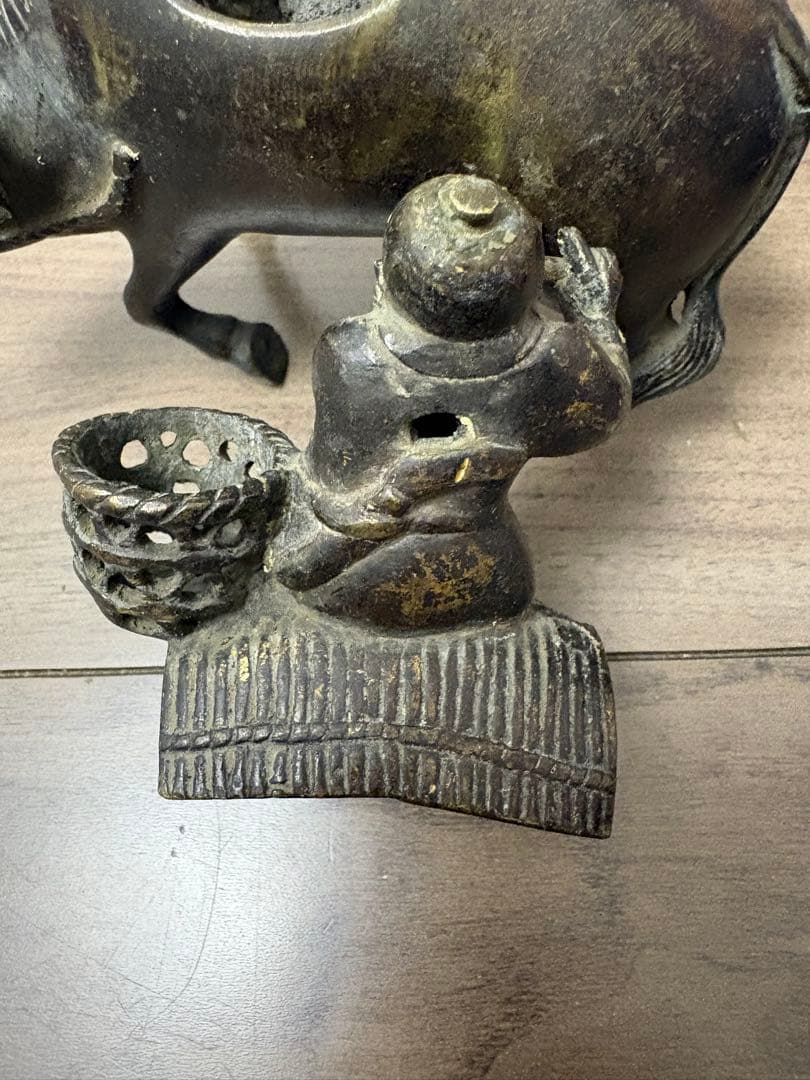牛 翁 置物 香炉 牛に乗った翁 金属工芸 飾り 置物 骨董 古銅製