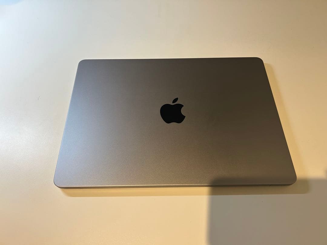 13インチMacBook Air M2 スペースグレイ【送料込】