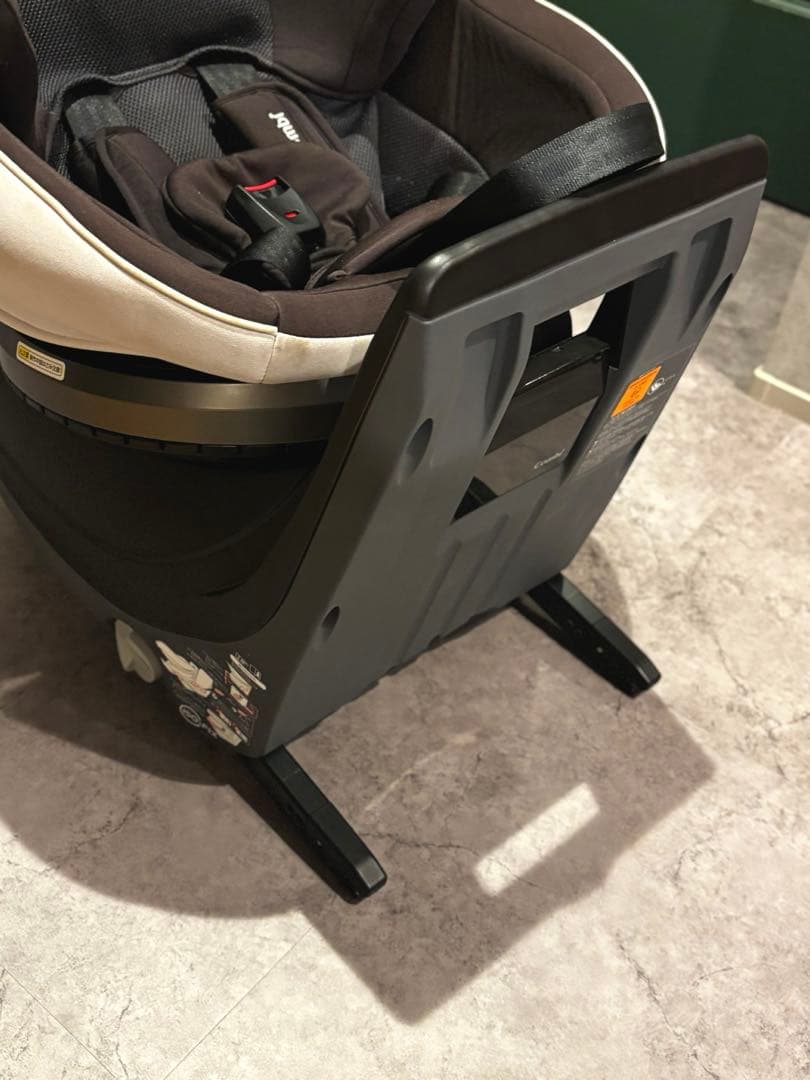 コンビ　クルムーヴ スマート ISOFIX エッグショック JJ-650