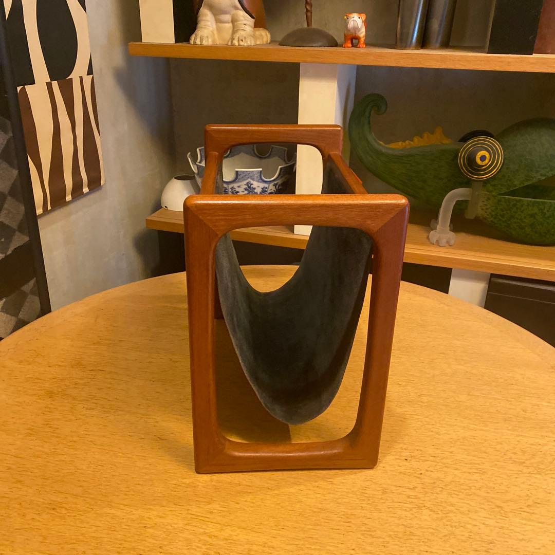 デンマークAksel Kjersgaard チーク材マガジンラック