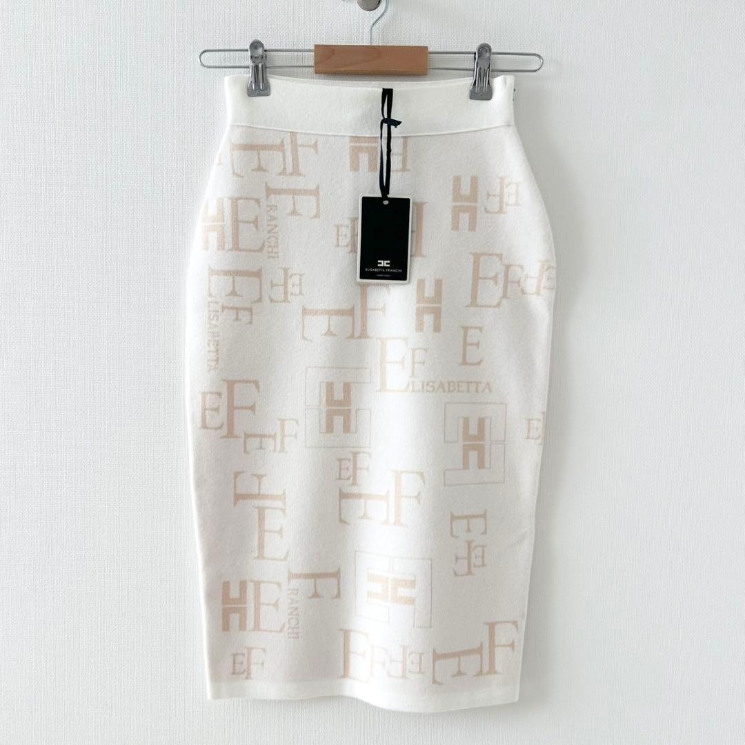新品未使用✨エリザベッタフランキ　タイトスカート　40