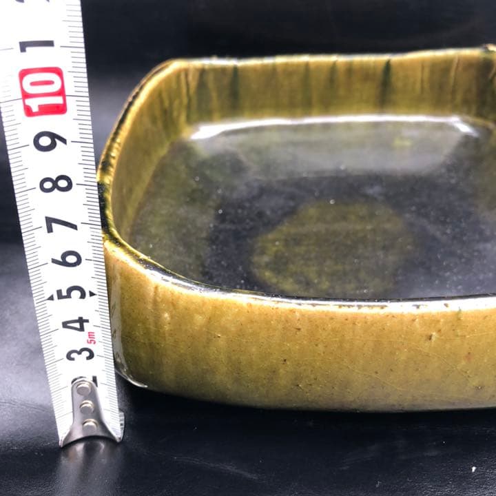 古美術品◼️蔵からかなりステキな深い緑色の可愛らしい四角い陶器が出て来ました、