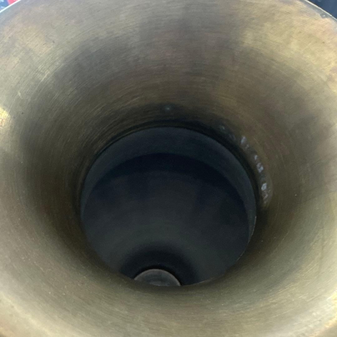 装飾的な陶器の花瓶