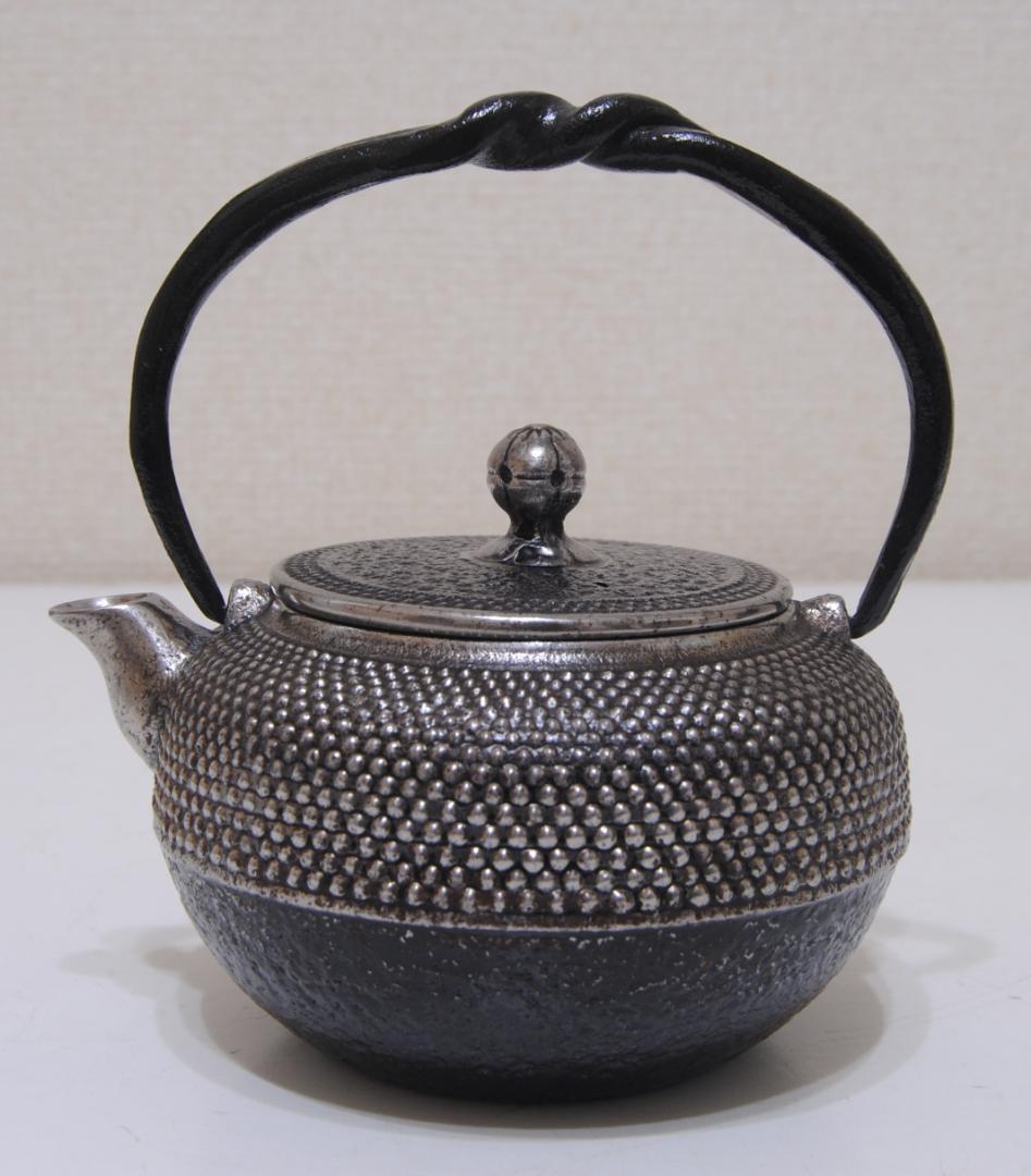 南部鉄器 ★ 岩鋳 ★ 清末 作 ★ 砂鉄 急須 茶道具 鉄瓶