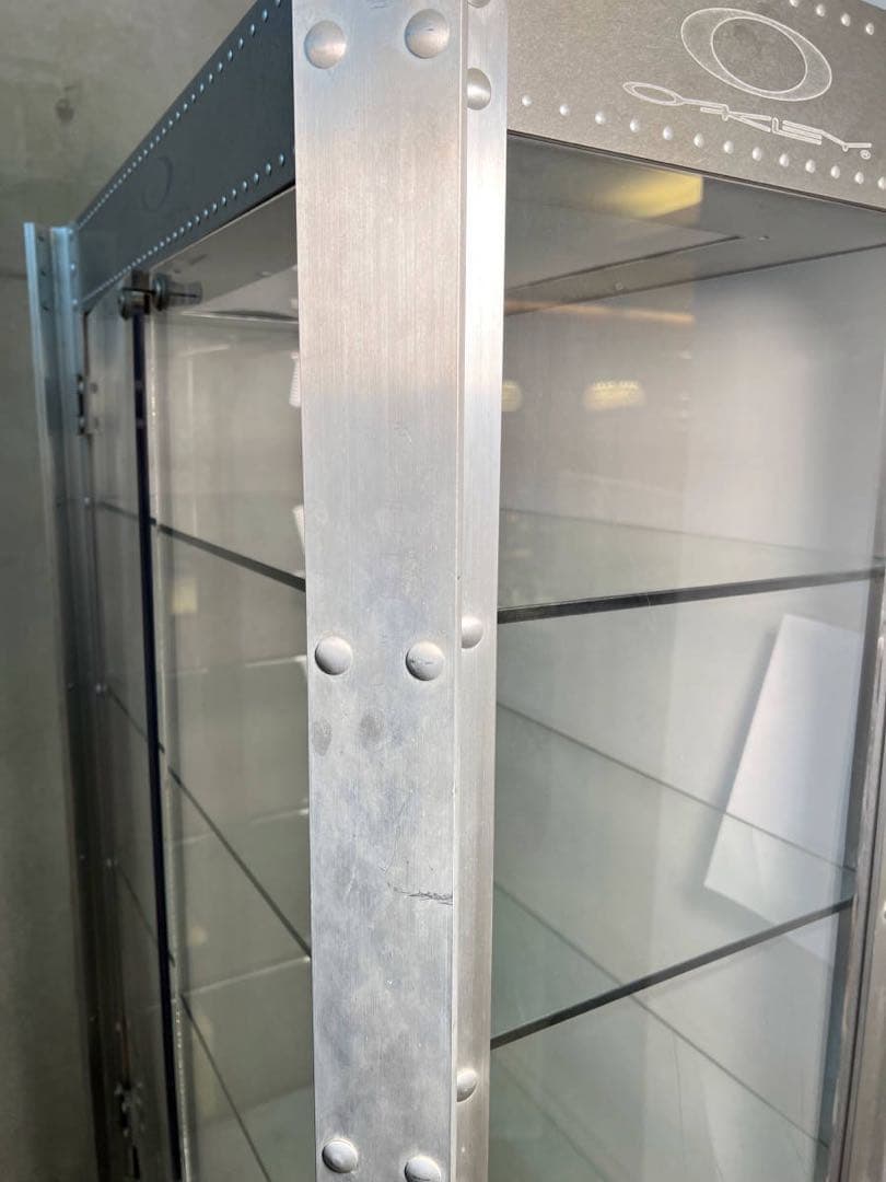 OAKLEY オークリー 什器　非売品　大型ディスプレイ サングラス、メガネ