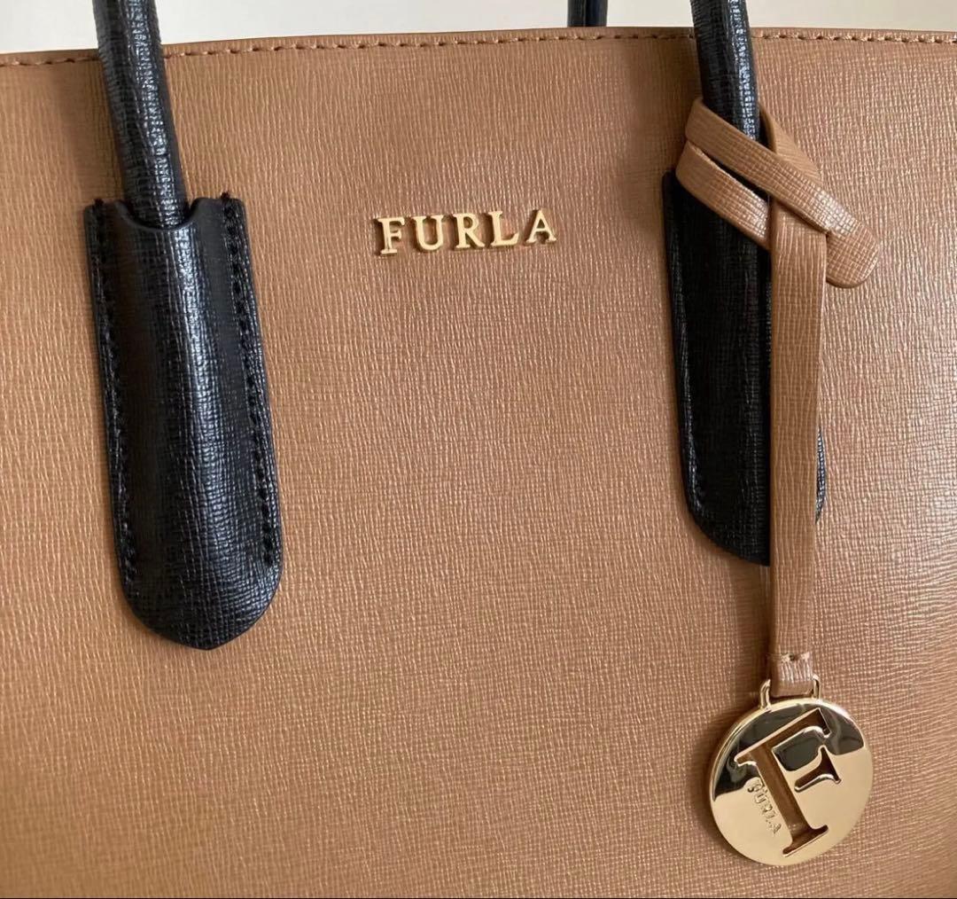 週末お値下げ【美品】FURLA ツートン 2WAY レザー ハンドバッグ