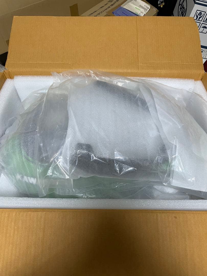 Z650rsタンクとテールカウルのセット