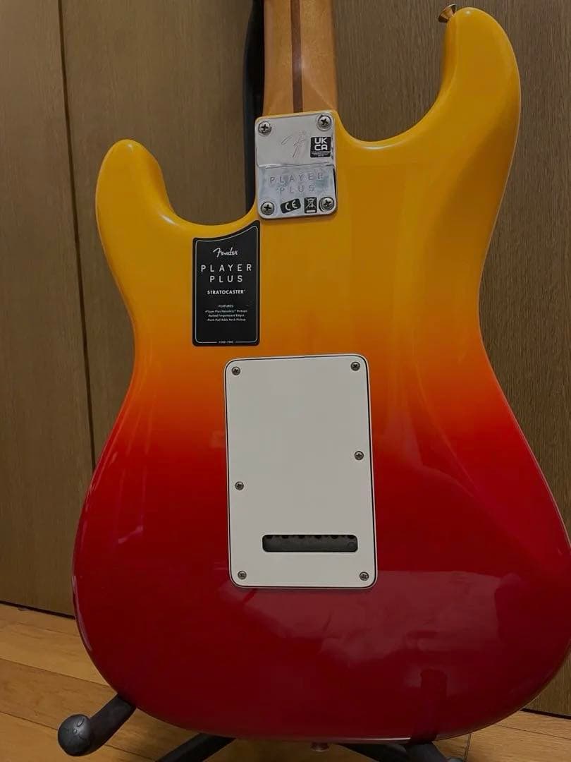 Fender ストラトキャスター tequila sunrise