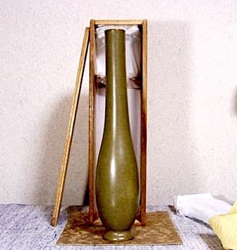 京焼・清水焼　澤村陶哉（二代）作　そば釉　花入　共箱　無傷　保証。