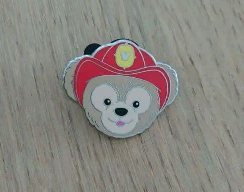 ダッフィーピンバッジ