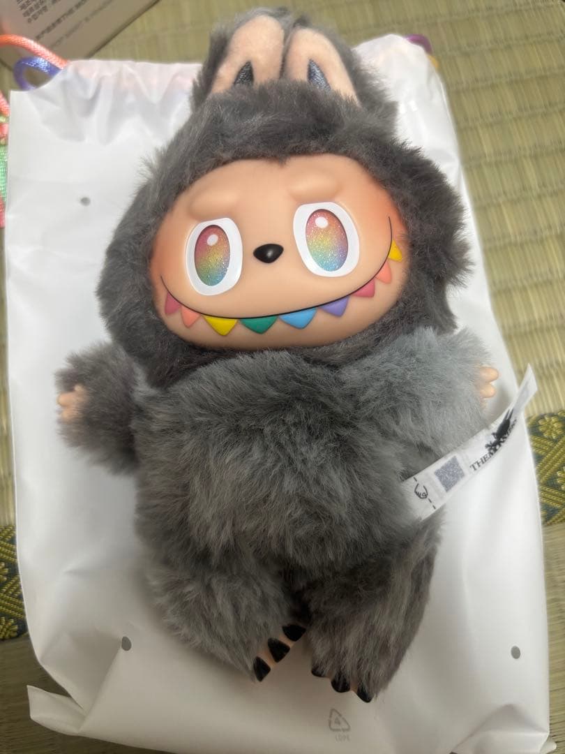 ラブブ　らぶぶ　シークレット　ポップマート