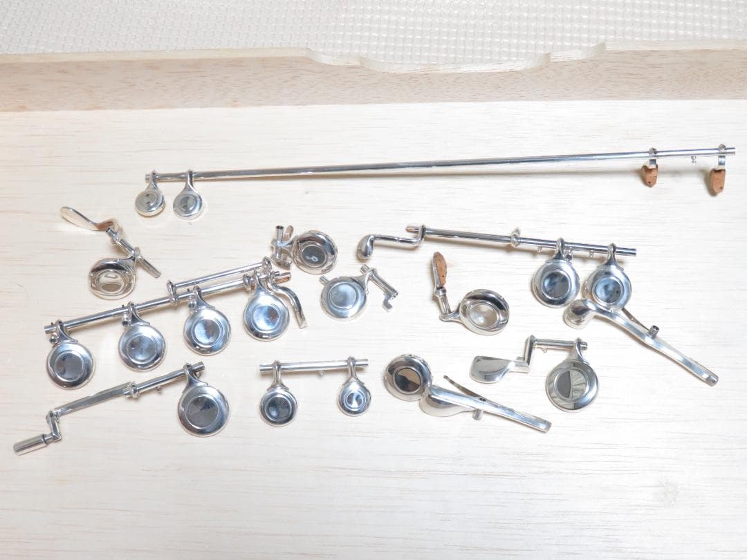 美品　メンテナンス済み　フルート　カワイ楽器（イワオ楽器製作所製造）リップ銀製