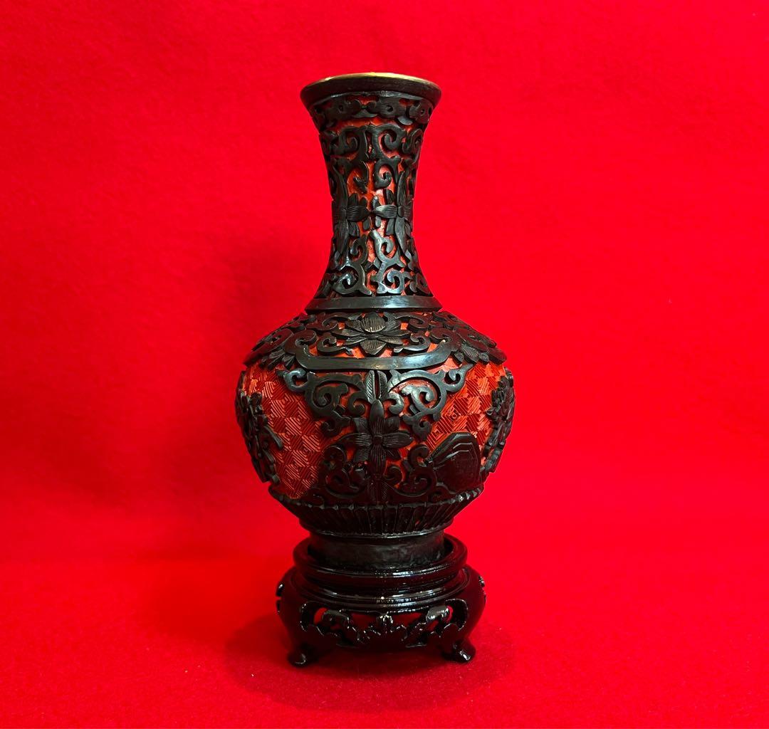 中国美術 堆朱 堆黒 花紋樣　漆彫 花瓶 花入 花器 台座付き コレクション