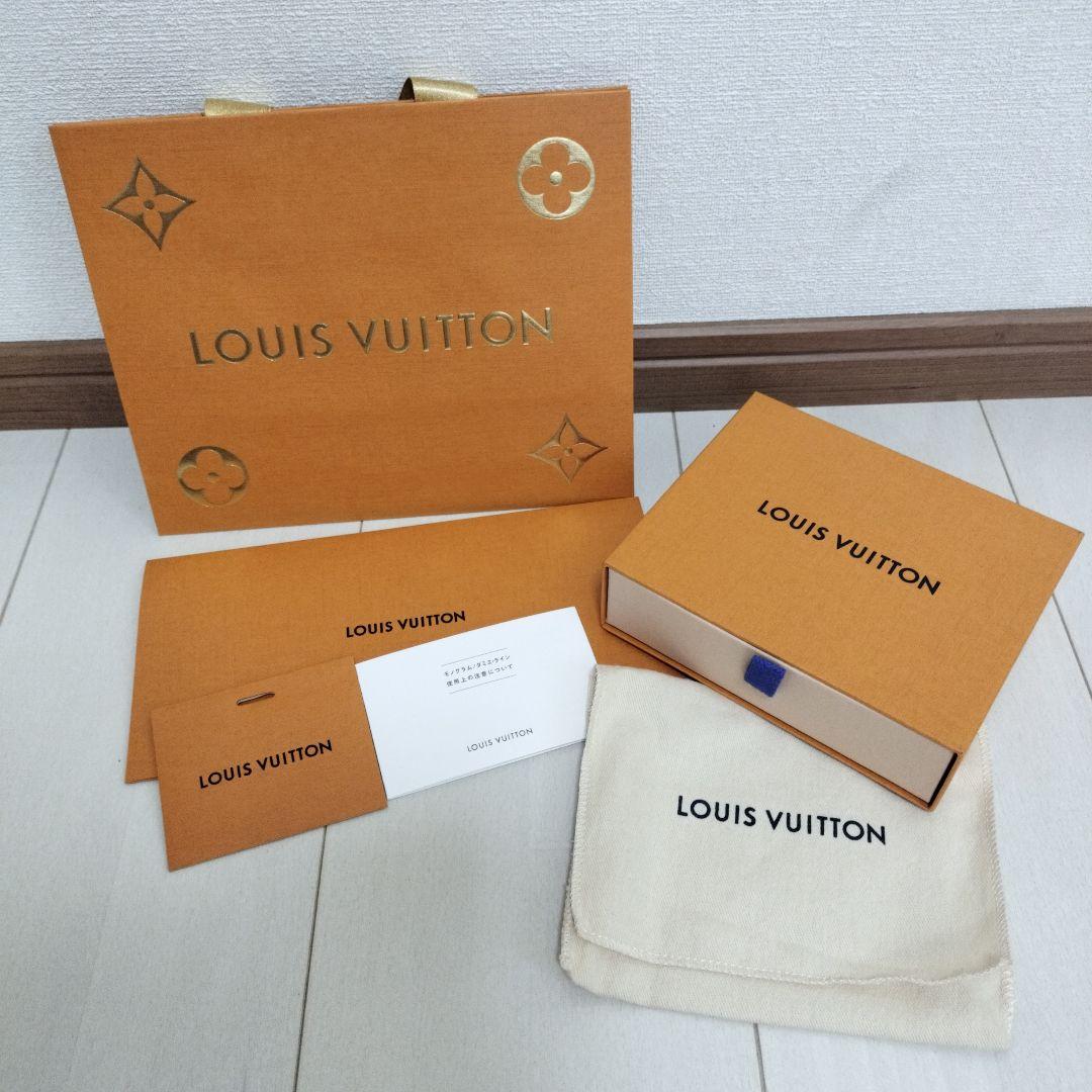 LOUIS VUITTON ジッピー  パース モノグラム M60067