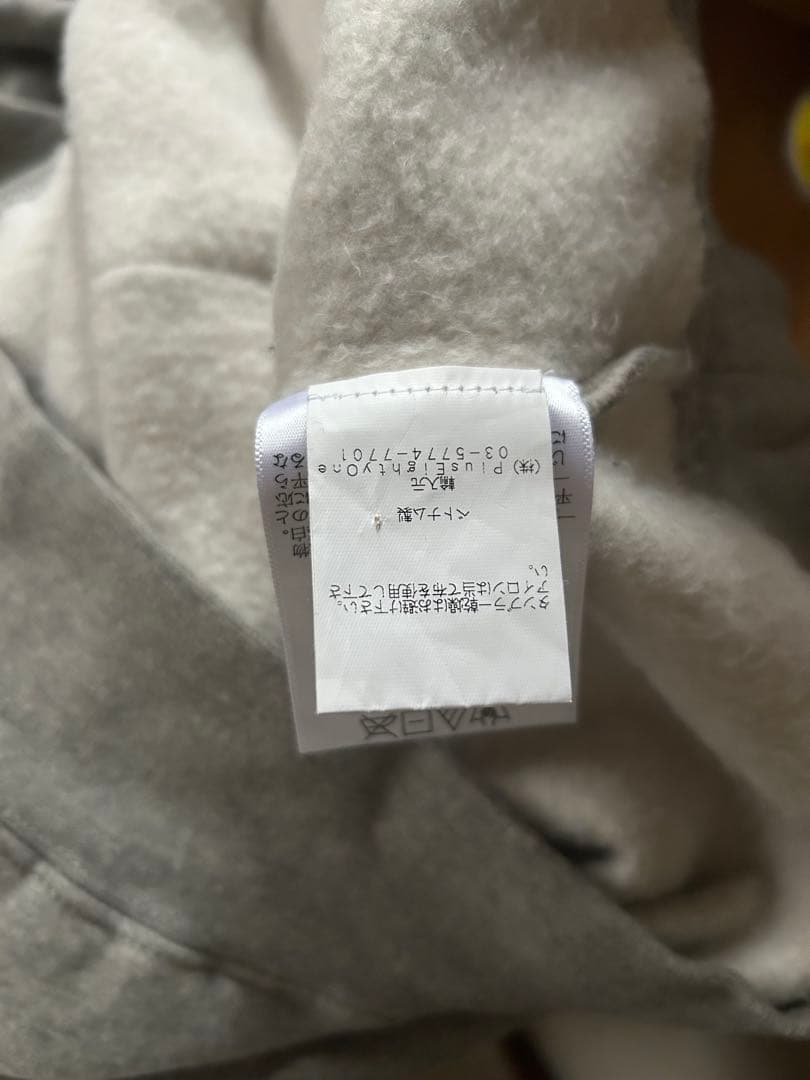 エッセンシャルズ　パーカー　フーディ