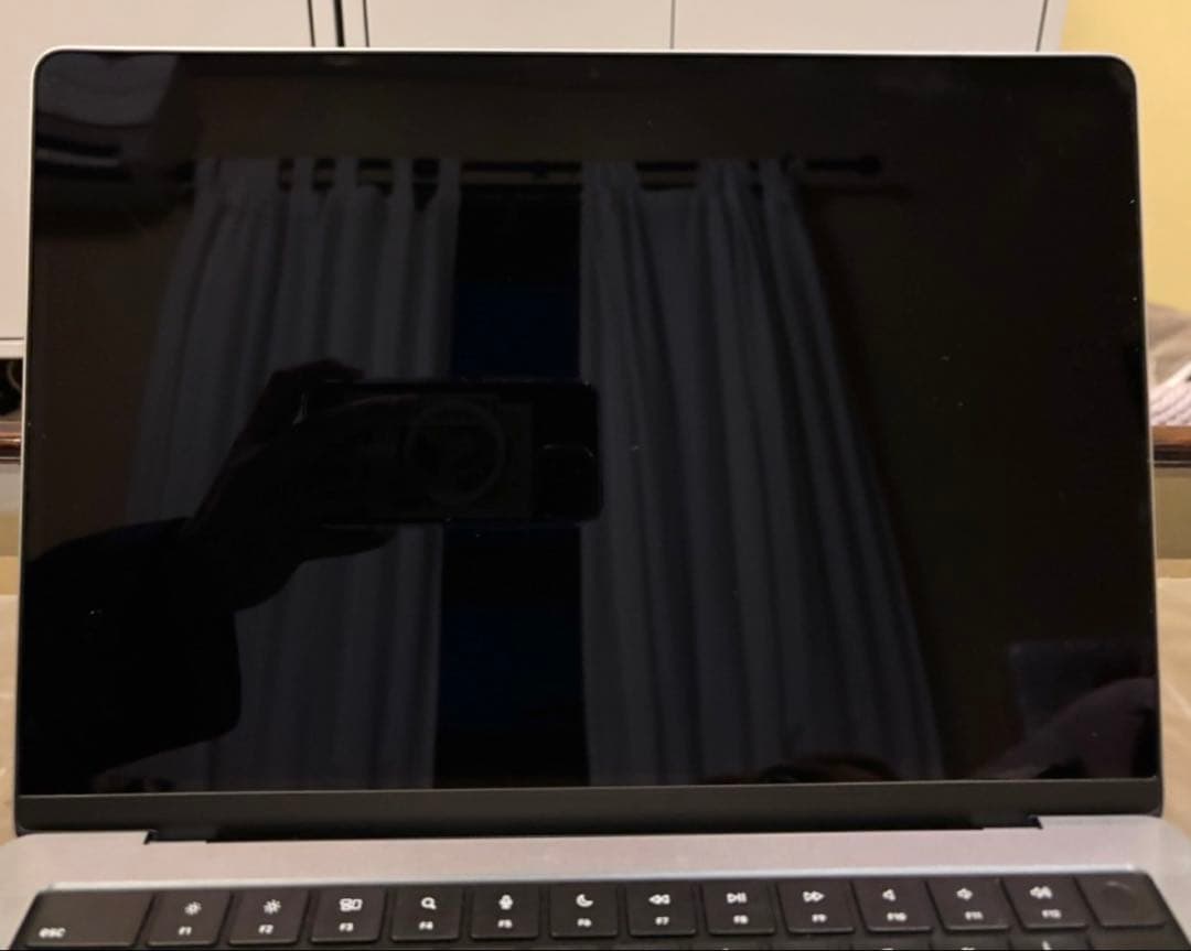 MacBook本体 Apple MacBook Pro (M1 Pro) 1TB