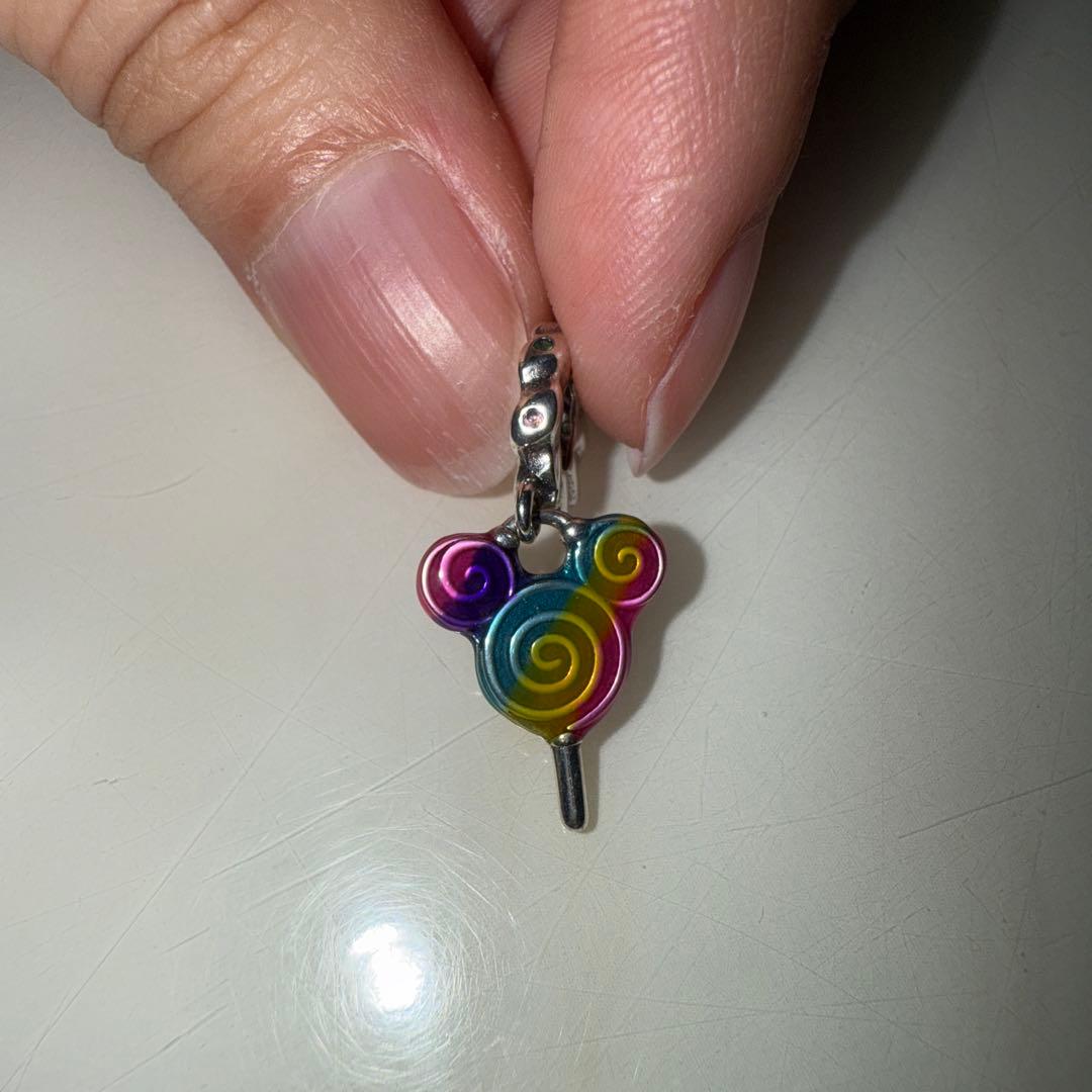 ディズニーモチーフ パンドラのような太いもののチャーム用 ひとつ1000円