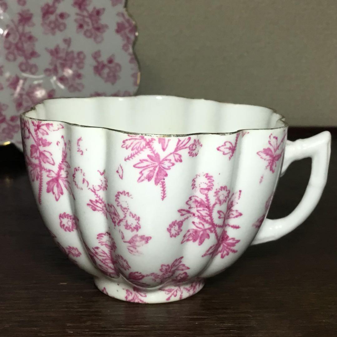 ワイルマン②◆ トリオ ◆レア ピンク シェリー デイジーシェイプ ティーカップ