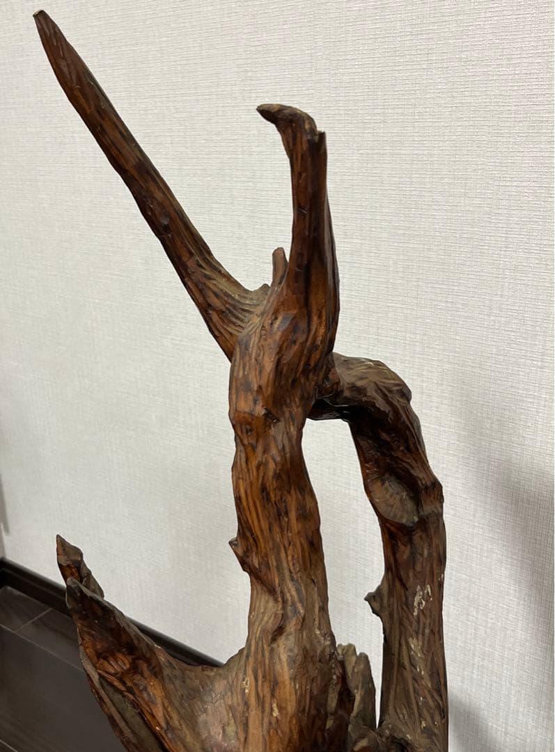 【天然木の置物】　 ＊サイズ（約）：最大幅35cm 、高さ83cm