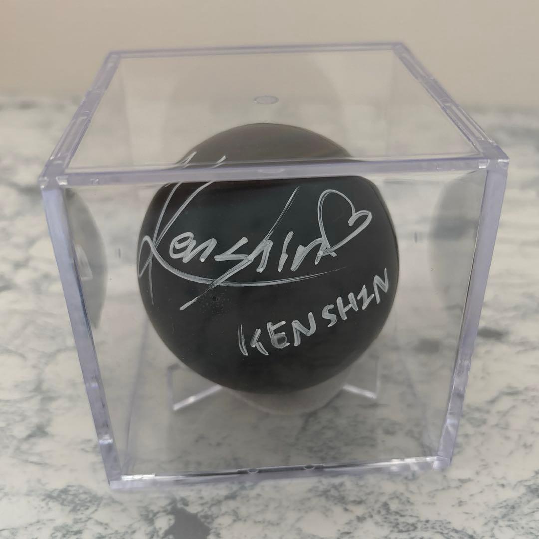 ONE N’ ONLY ワンエン 上村謙信 KENSHIN サインボール サイン