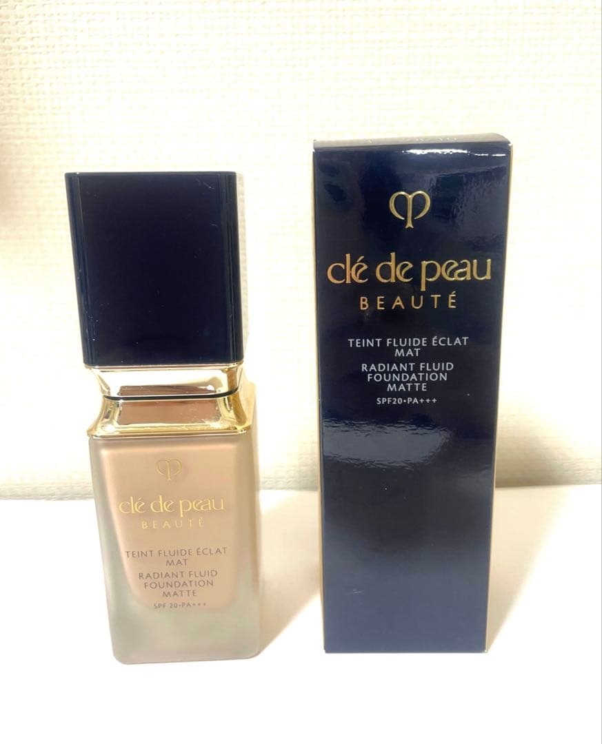 クレ・ド・ポー ボーテ タンフリュイドエクラマット オークル10