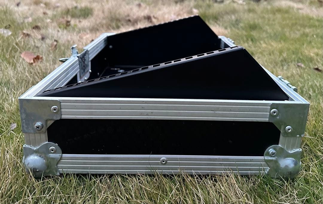 6U シャロウラック フライトケース｜Swan Flight（英国製)