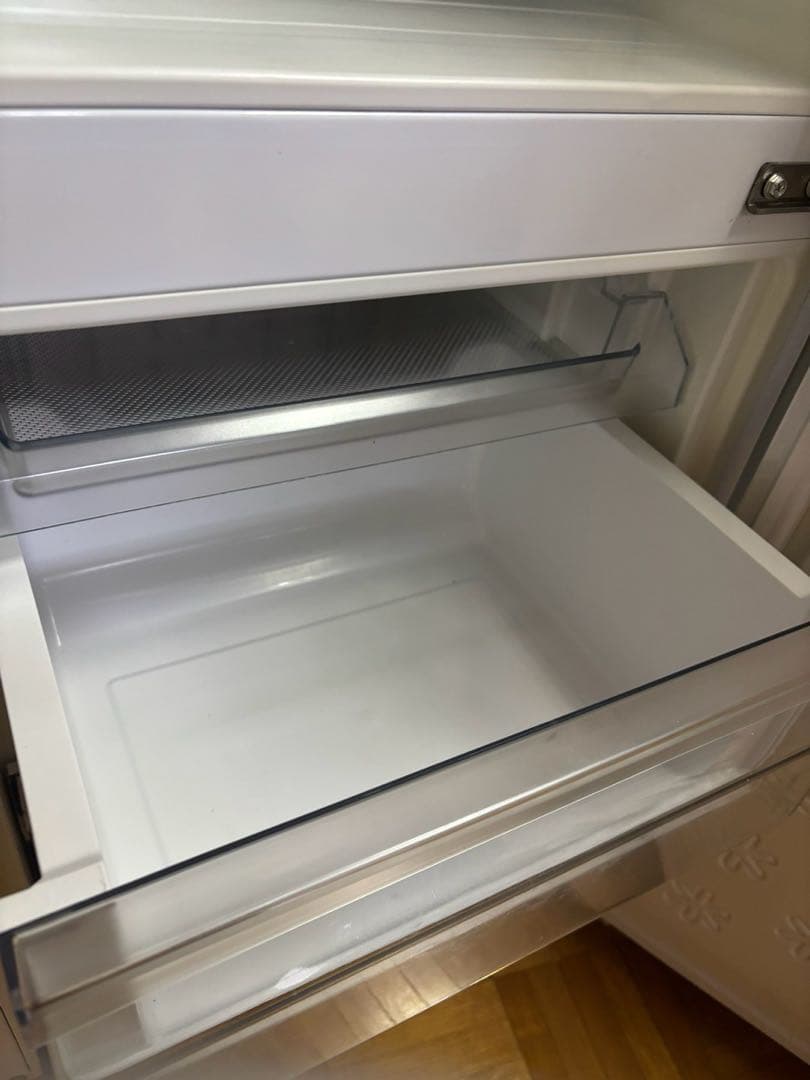 匿名配送　単身用　1人~2人暮らし　 ハイアール冷蔵庫　148ℓ ホワイト