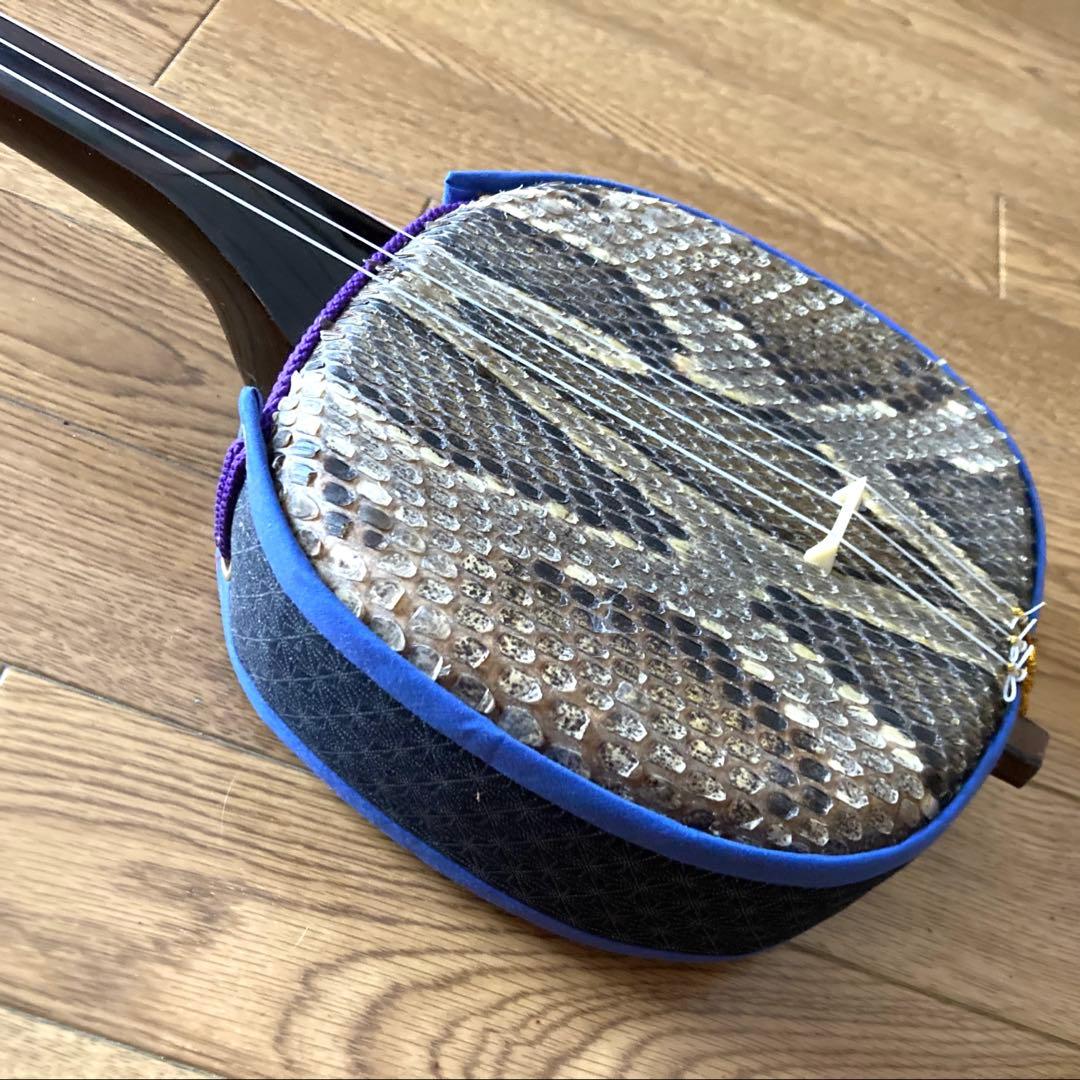 蛇革強化張り三線