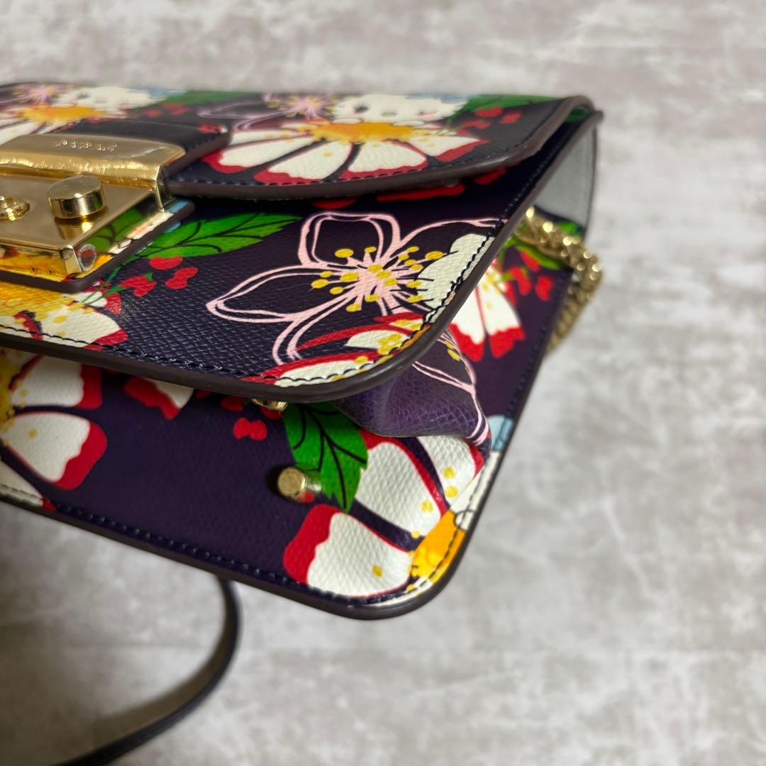 H250 美品✨FURLA フルラ　ショルダーバッグ　キティ　コラボ　チェーン