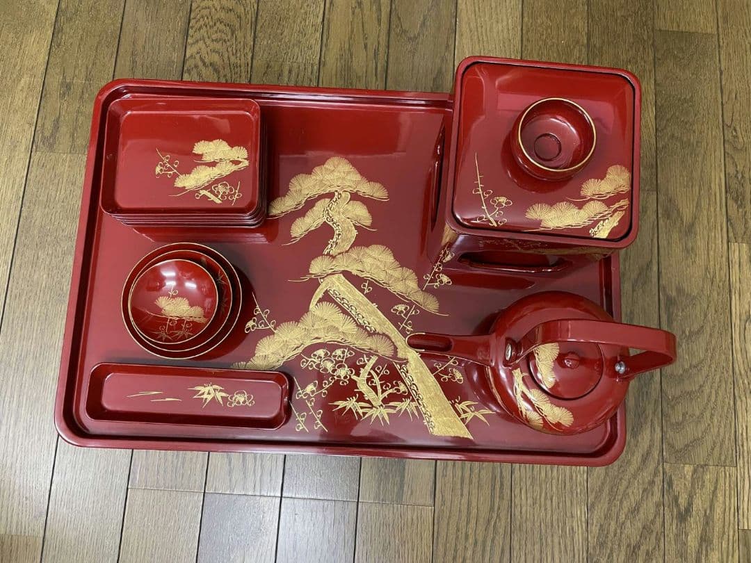 お正月用お屠蘇器セット　漆器　茶器セット　天然木　うるし塗装
