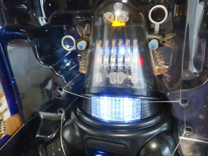 大型 ロビーザロボット フィギュア 36cm 歩く ライト＆サウンド