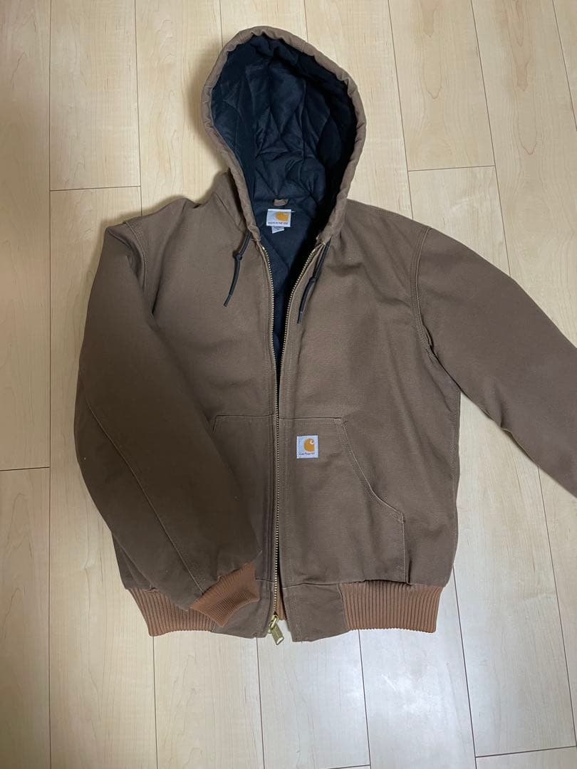 Carhartt WIPフード付きブラウンジャケット　ＳサイズUSA規格