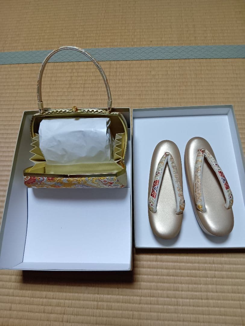 特選草履バックセット。正絹帯地。