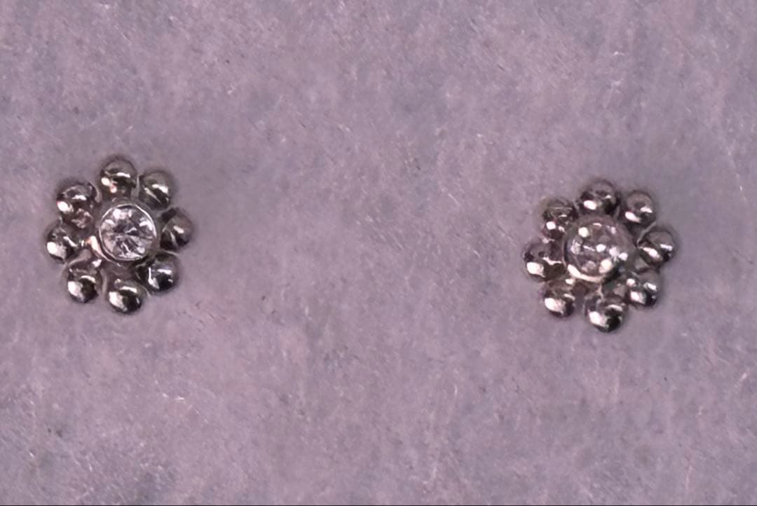 Tiffany ティファニー ダイヤモンドピアス　K18WG ジョリービーズ