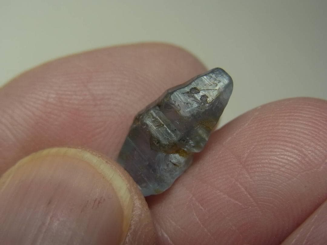 ハイグレード スリランカ ブルーサファイア結晶 ラトナプゥラ県ラトナプゥラ地区産