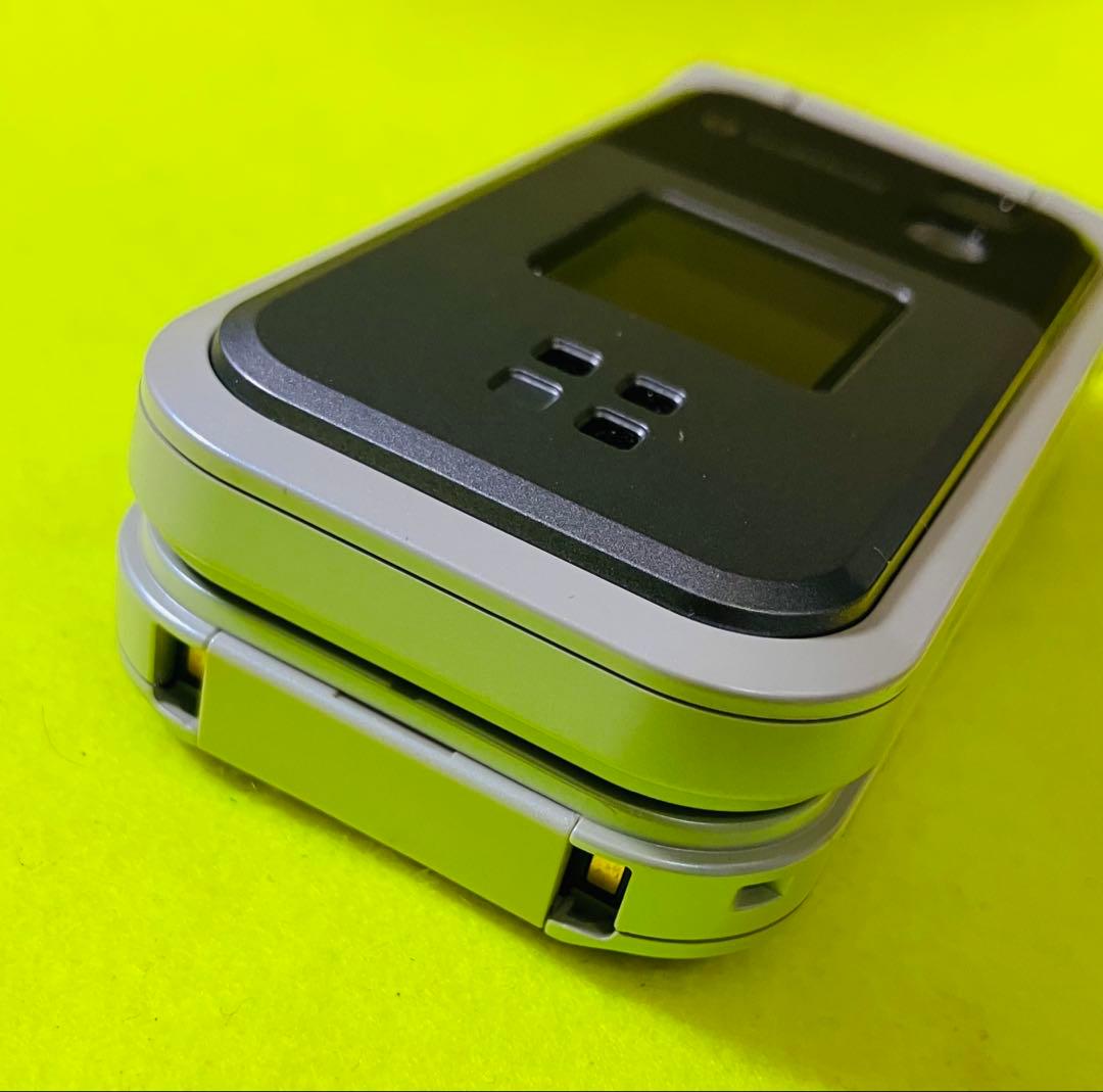 美品　ガラケーV603T