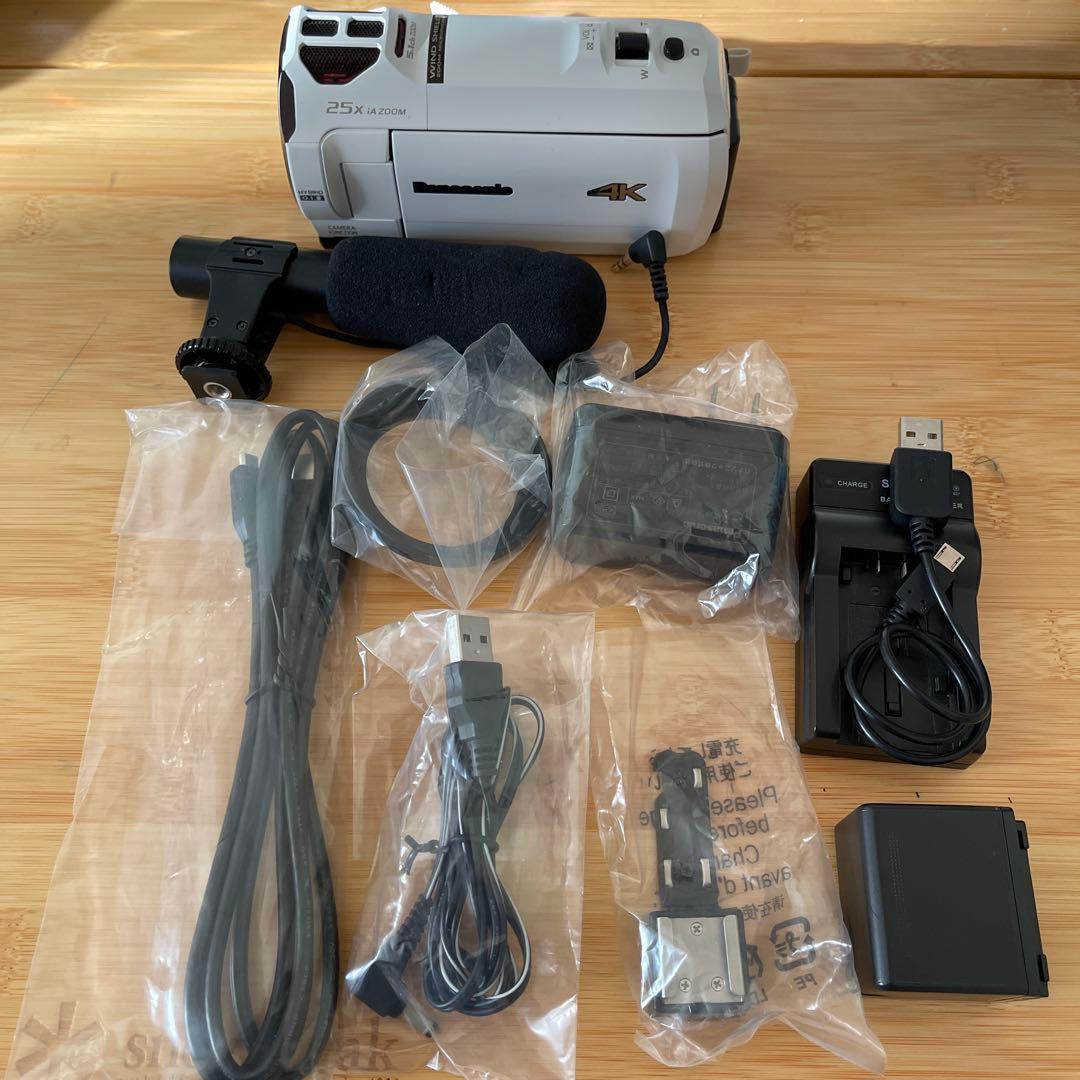 2018年　パナソニック 4K ビデオカメラ VZX990M 64GB ホワイト