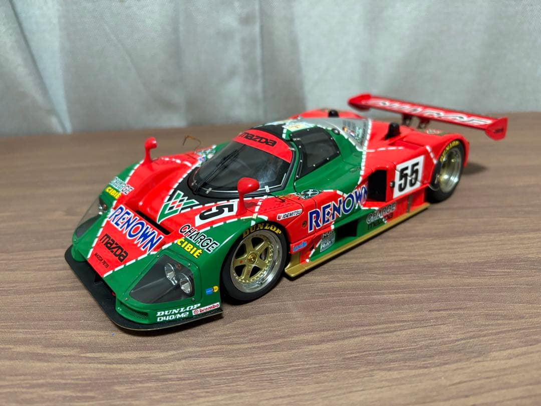 オートアート1/18 787B