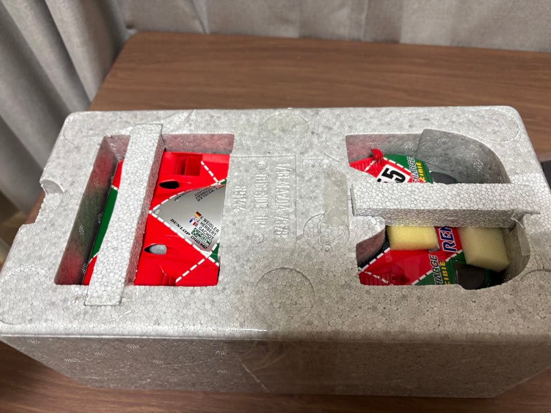 オートアート1/18 787B