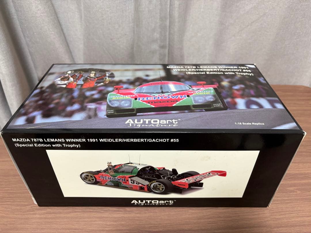 オートアート1/18 787B
