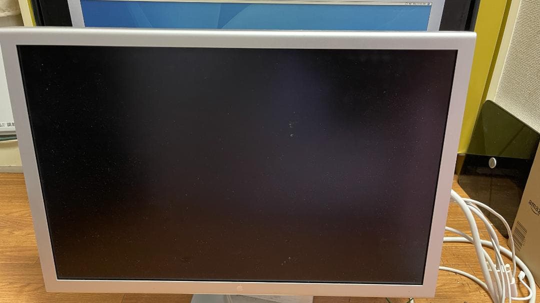 ディスプレイ・モニター本体 Apple Cinema HD Display M9179J/A