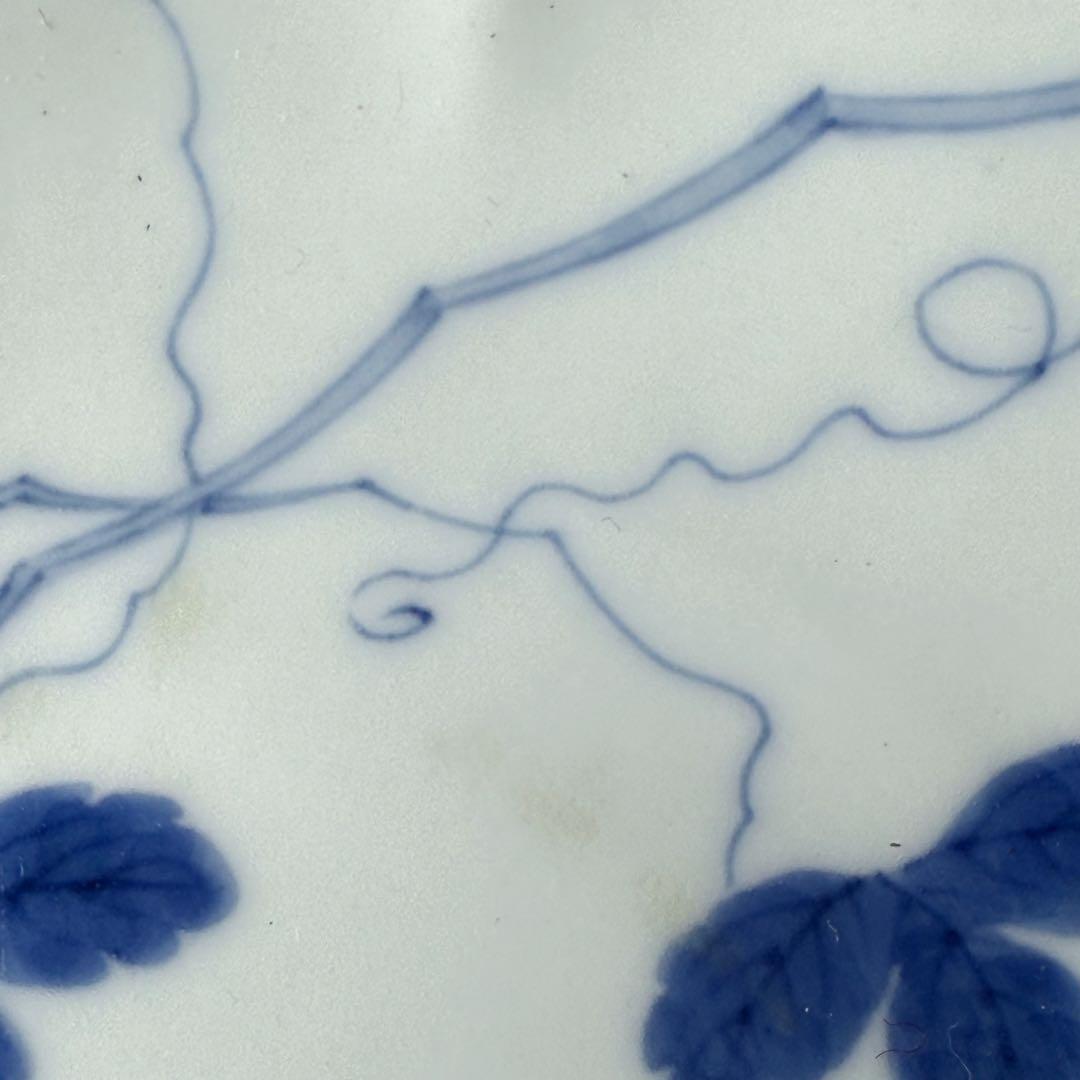 後期鍋島　染付葡萄絵菊花形皿　二点　膾皿　同手図録掲載品　蒐集家旧蔵品