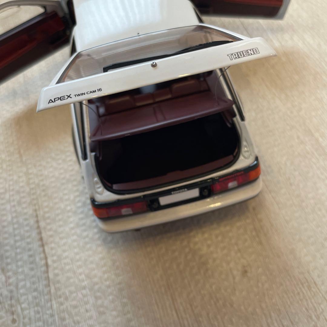 AE86 ホワイト/ブラック 藤原とうふ店